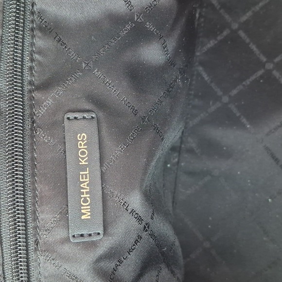 Michael Kors Black Leather Mirella Tote Bag-pre-loved! - Picture 9 of 14